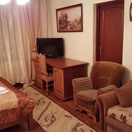Hotel Gutland Wysokie Mazowieckie Екстериор снимка
