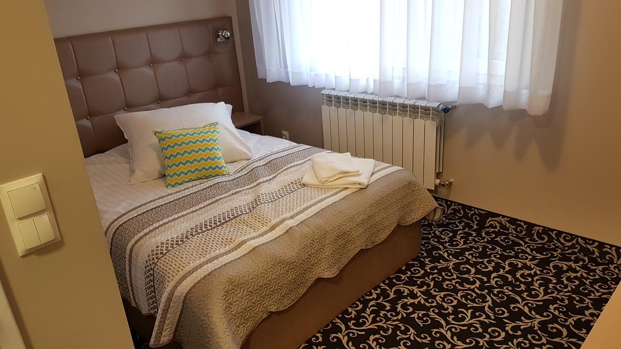 Hotel Gutland Wysokie Mazowieckie Екстериор снимка