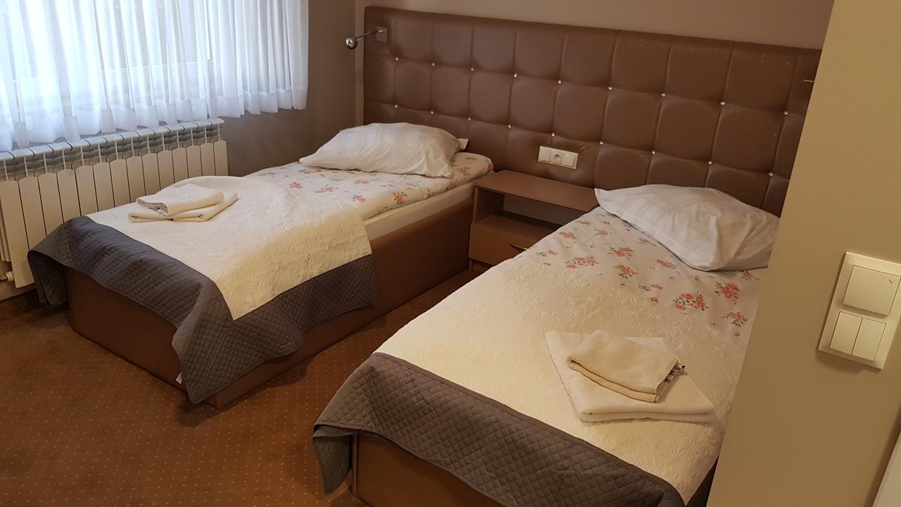 Hotel Gutland Wysokie Mazowieckie Екстериор снимка
